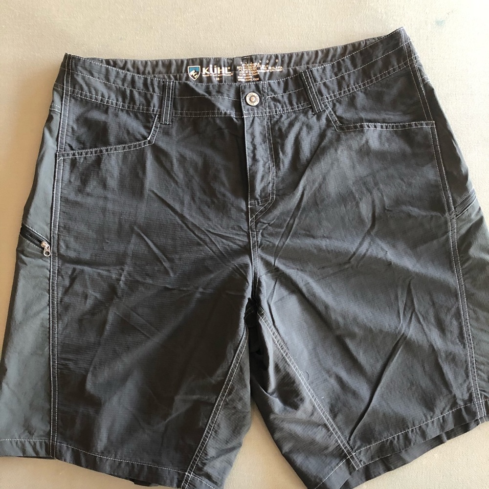 Kuhl men’s short. 38 size grey
